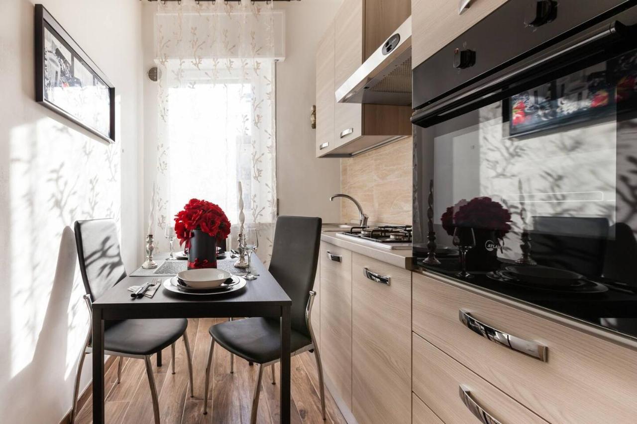 Residenza Larissa Luxury 1 Apartment เวโรนา ภายนอก รูปภาพ